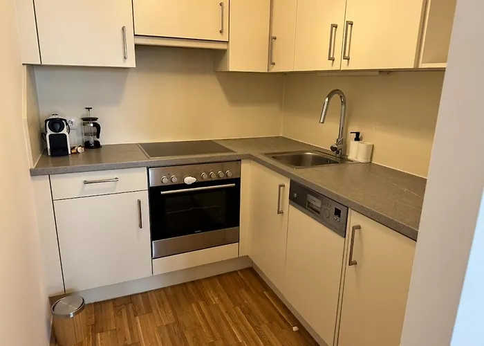 2br, Balcony, Central, Danube, U6 & S-bahn - Axara Housing Brn 22 شقة