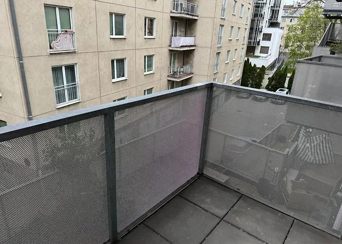 2br, Balcony, Central, Danube, U6 & S-bahn - Axara Housing Brn 22 شقة